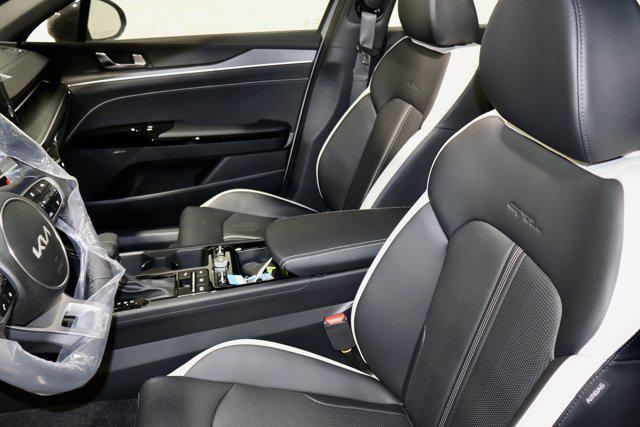 new 2025 Kia K5 car, priced at $30,401