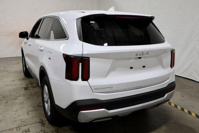 new 2025 Kia Sorento car, priced at $30,885