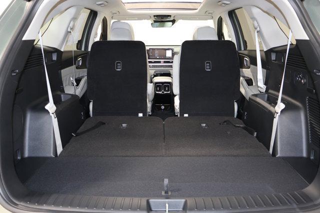 new 2025 Kia Sorento car, priced at $41,378