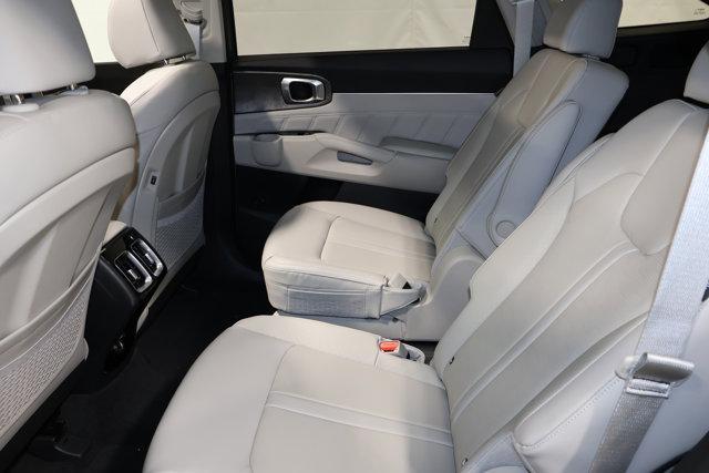 new 2025 Kia Sorento car, priced at $41,378