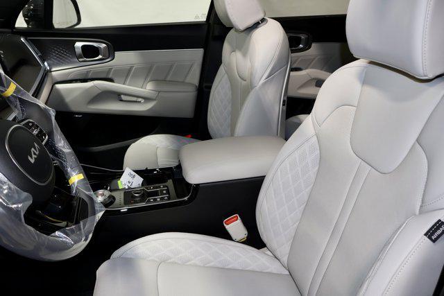 new 2025 Kia Sorento Hybrid car, priced at $44,330