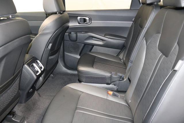 new 2025 Kia Sorento car, priced at $38,038