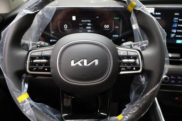 new 2026 Kia Carnival Hybrid car, priced at $51,285