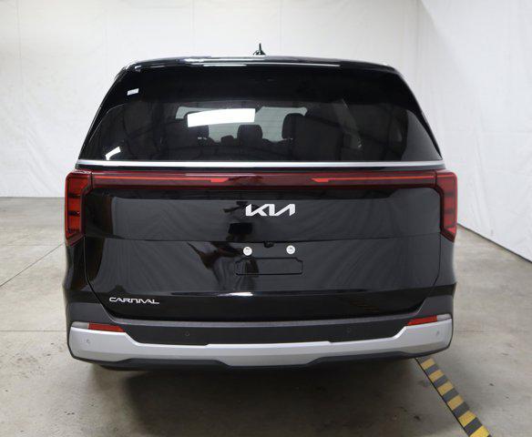 new 2025 Kia Carnival car, priced at $39,655