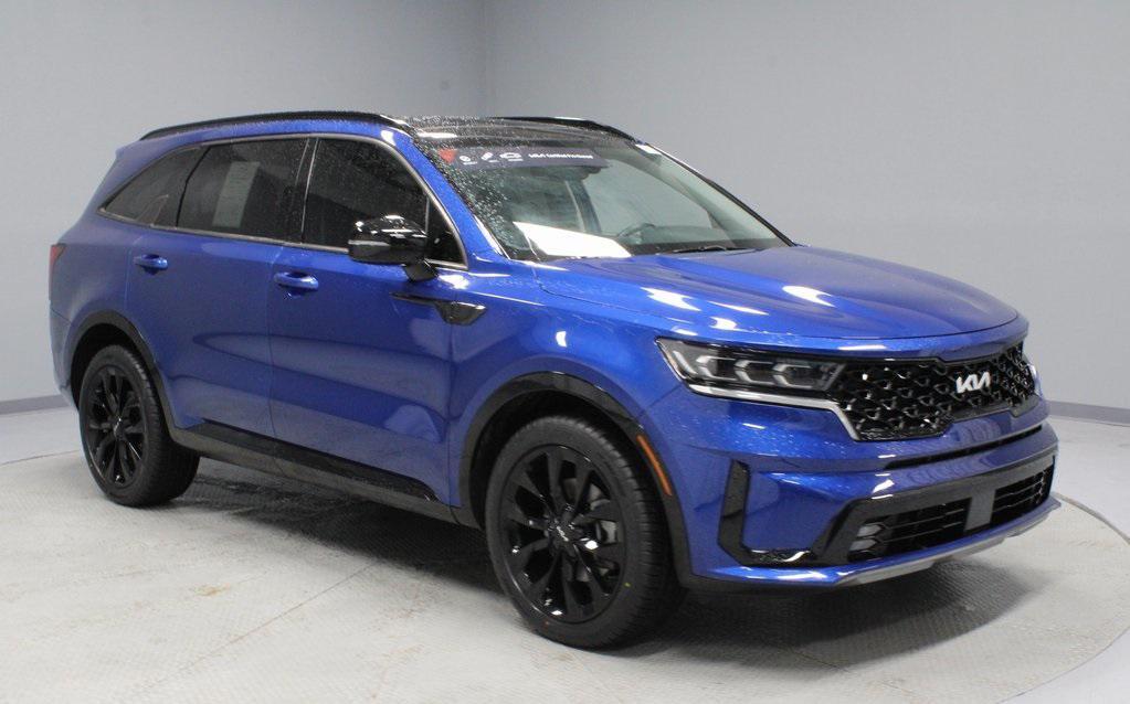 used 2022 Kia Sorento car, priced at $25,651