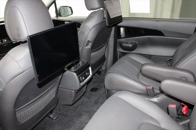 used 2025 Kia Carnival car, priced at $48,479