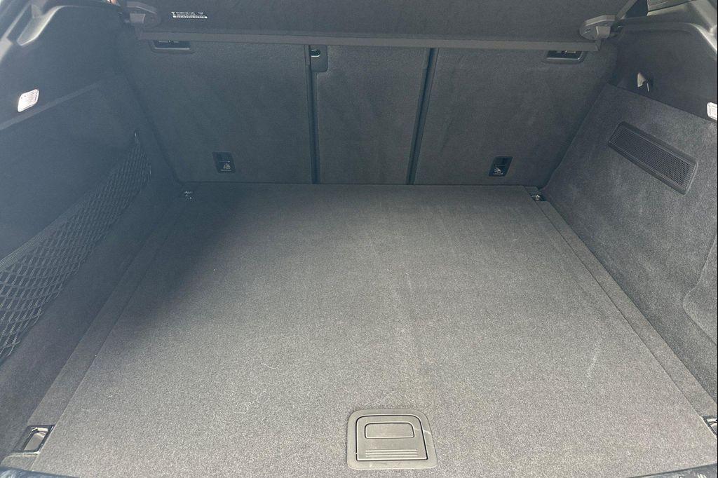 used 2024 Porsche Cayenne car
