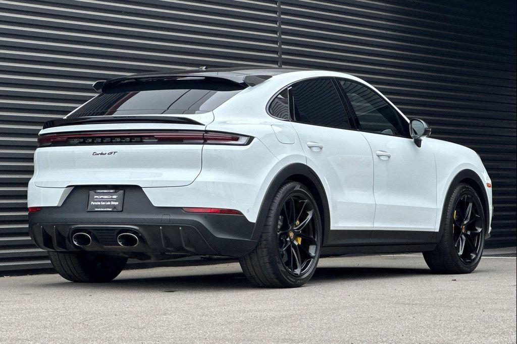 used 2024 Porsche Cayenne car