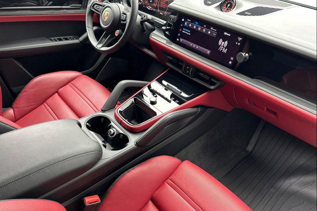 used 2024 Porsche Cayenne car