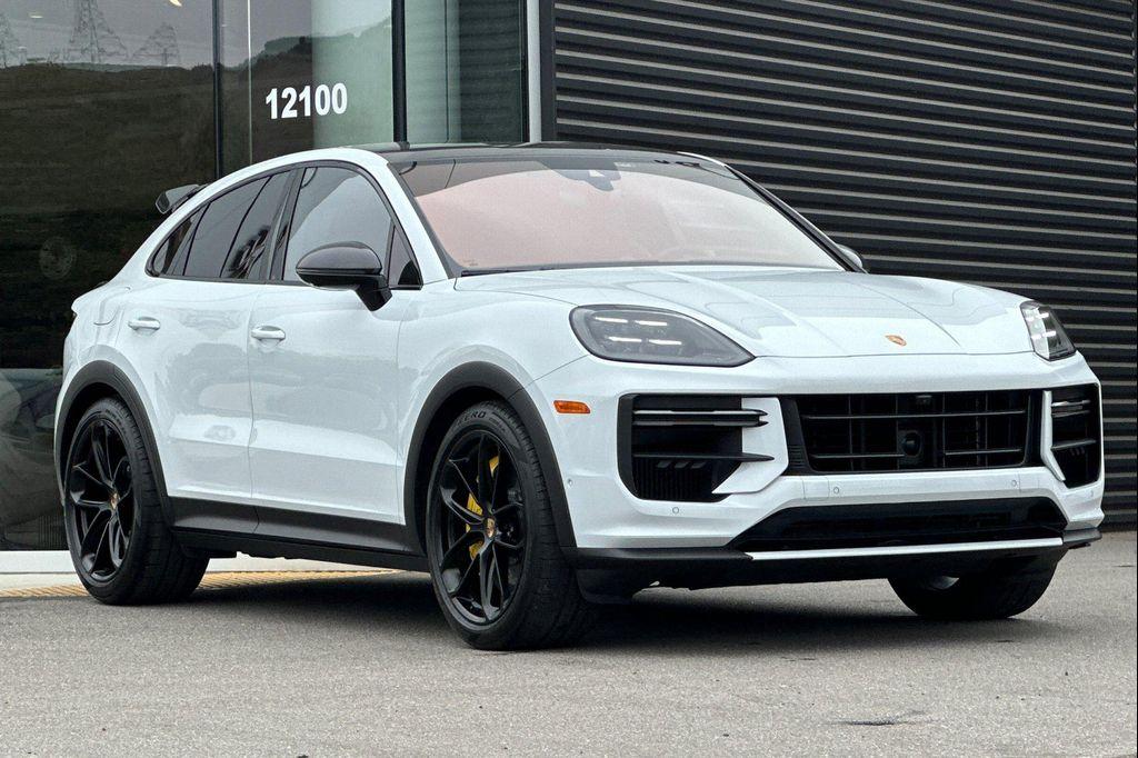used 2024 Porsche Cayenne car