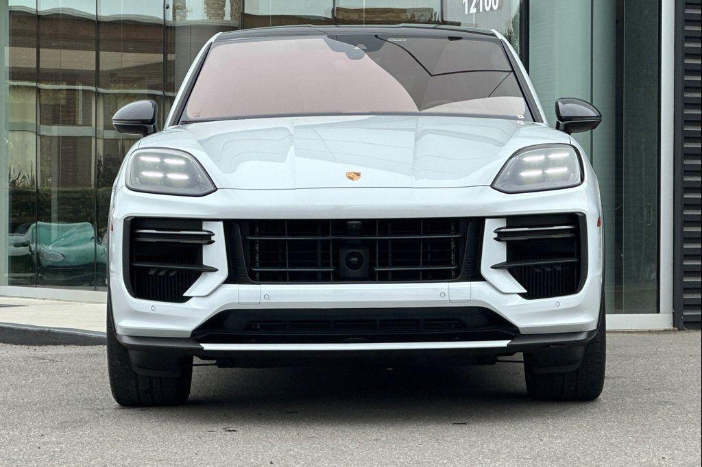 used 2024 Porsche Cayenne car