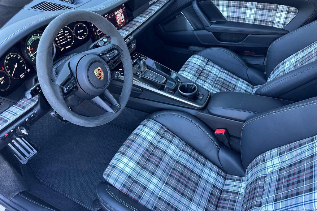 used 2025 Porsche 911 car