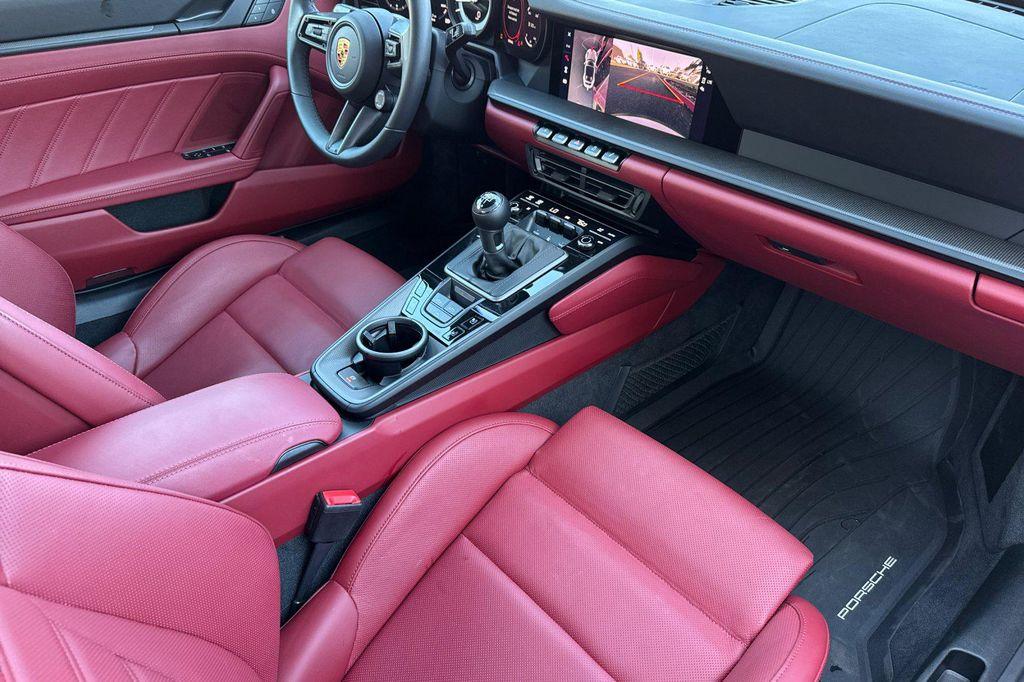 used 2024 Porsche 911 car