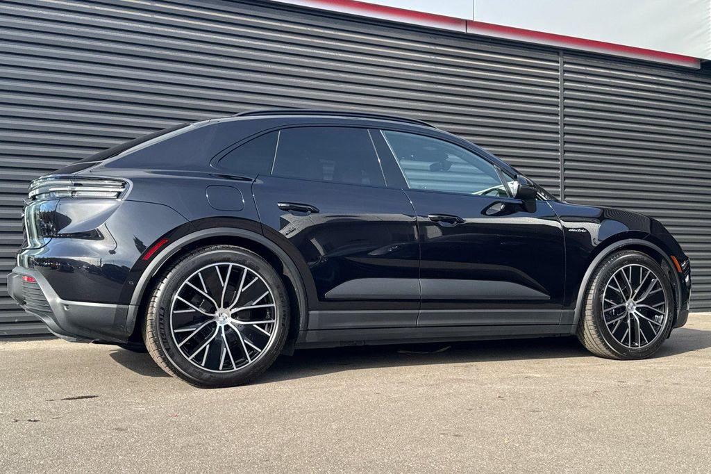 new 2024 Porsche Macan car, priced at $95,500