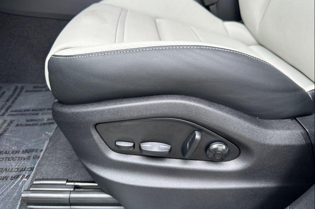 new 2026 Porsche Cayenne car, priced at $117,300