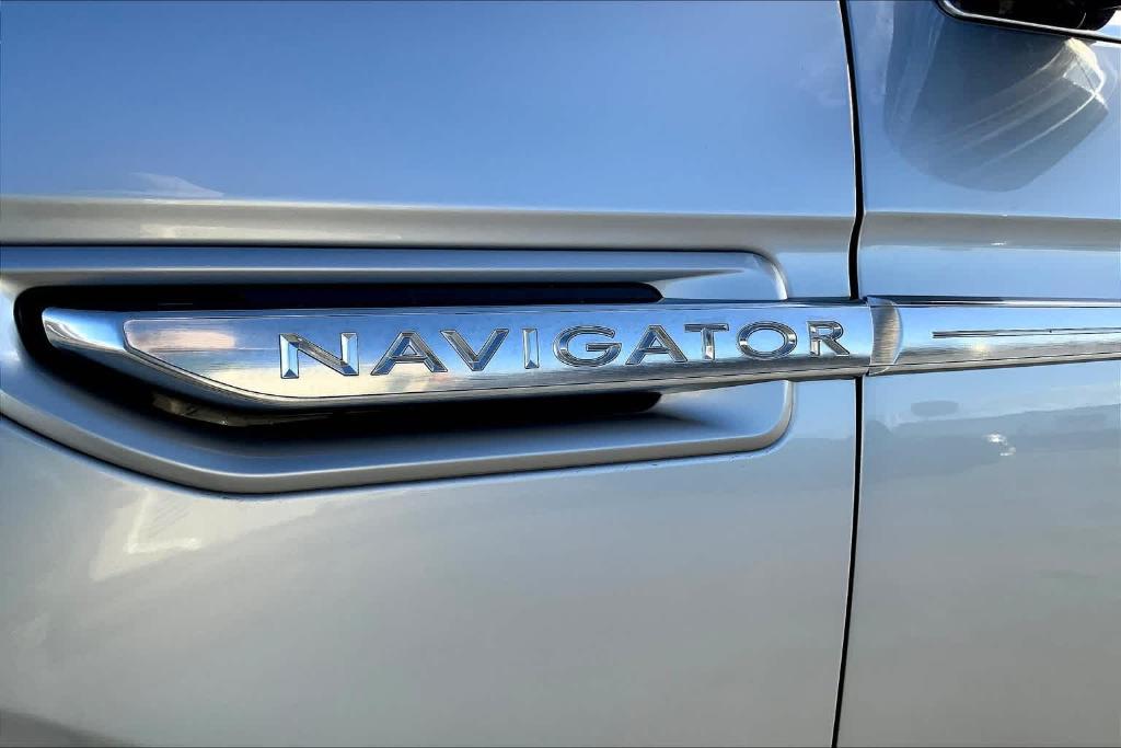 used 2021 Lincoln Navigator car, priced at $49,824