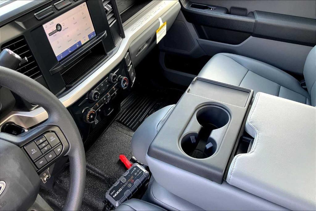 new 2024 Ford F-250 car