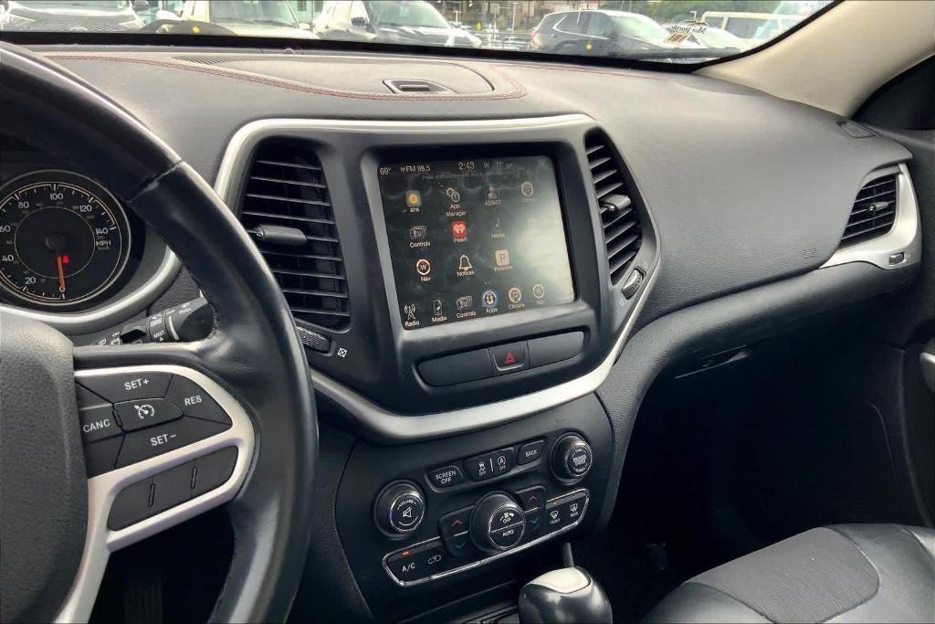used 2017 Jeep Cherokee car, priced at $15,744