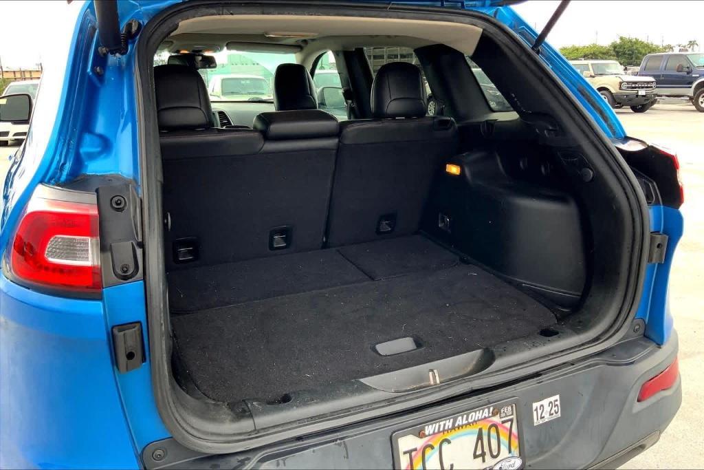 used 2017 Jeep Cherokee car, priced at $15,744