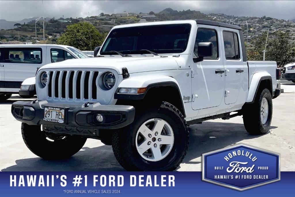 used 2023 Jeep Gladiator car, priced at $35,182