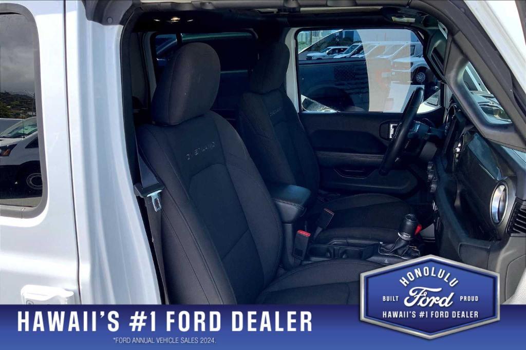 used 2023 Jeep Gladiator car, priced at $35,182