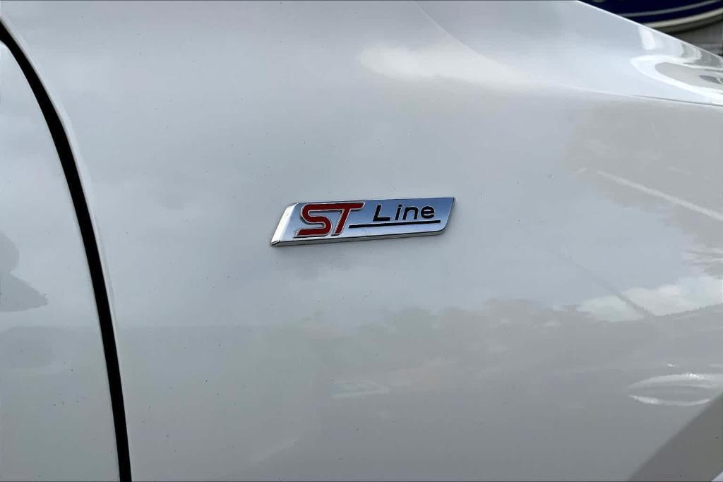 used 2023 Ford Escape car, priced at $25,919