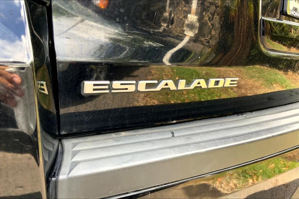 used 2020 Cadillac Escalade ESV car, priced at $42,006