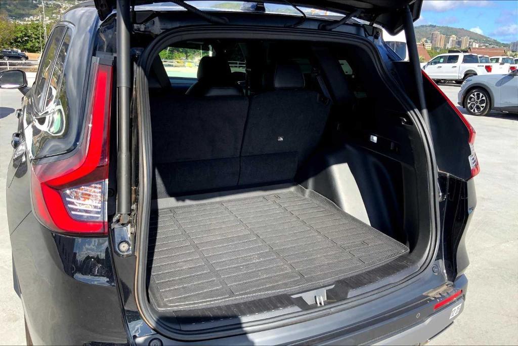 used 2024 Honda CR-V Hybrid car, priced at $37,140