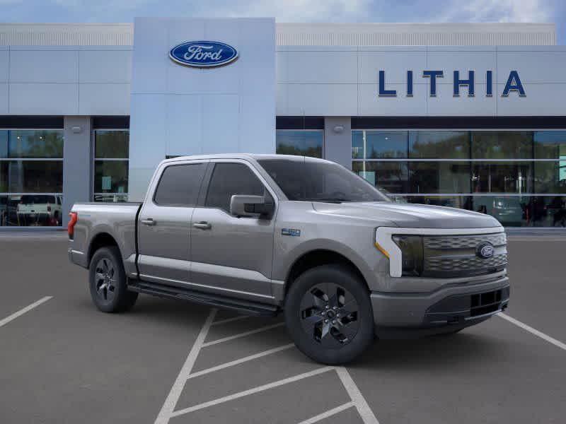 new 2024 Ford F-150 Lightning car