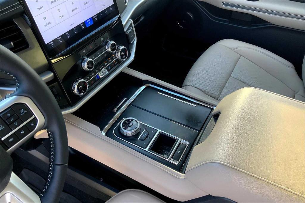 used 2024 Ford Expedition car, priced at $53,785
