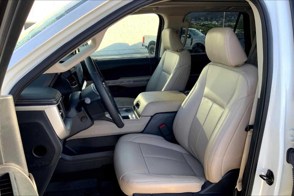 used 2024 Ford Expedition car, priced at $53,785
