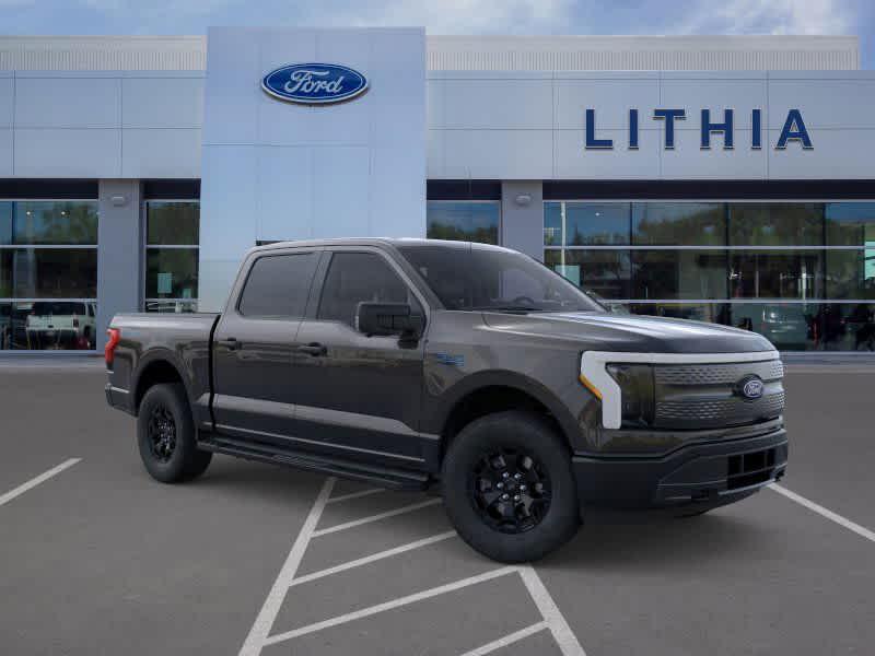 new 2025 Ford F-150 Lightning car