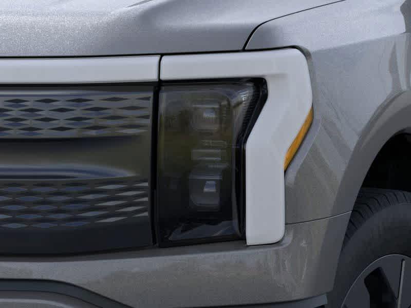 new 2024 Ford F-150 Lightning car