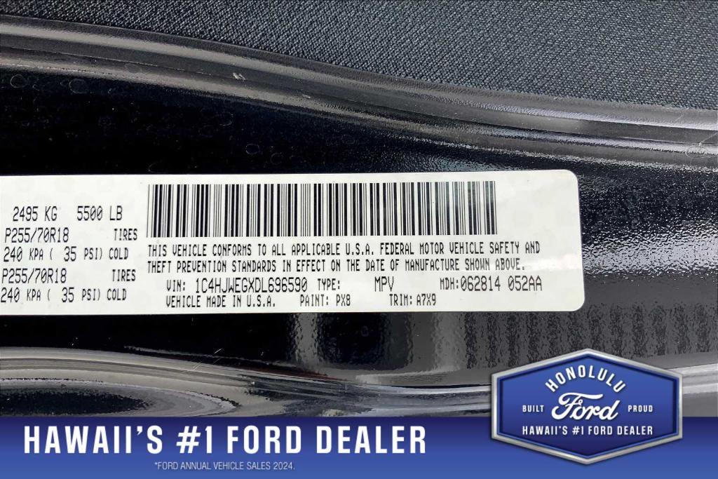 used 2013 Jeep Wrangler Unlimited car, priced at $19,252