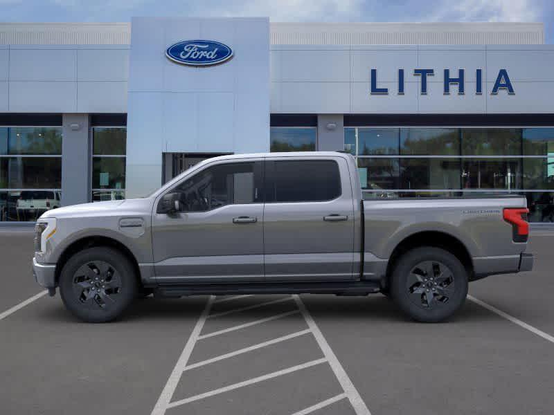 new 2023 Ford F-150 Lightning car