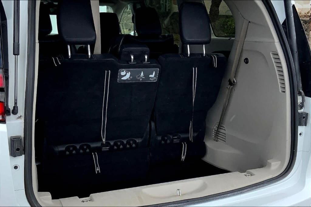 used 2021 Chrysler Pacifica Hybrid car, priced at $28,194