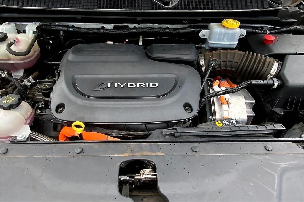 used 2021 Chrysler Pacifica Hybrid car, priced at $28,194