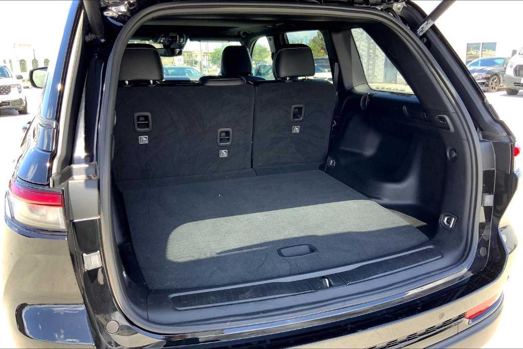 used 2024 Jeep Grand Cherokee car, priced at $39,700