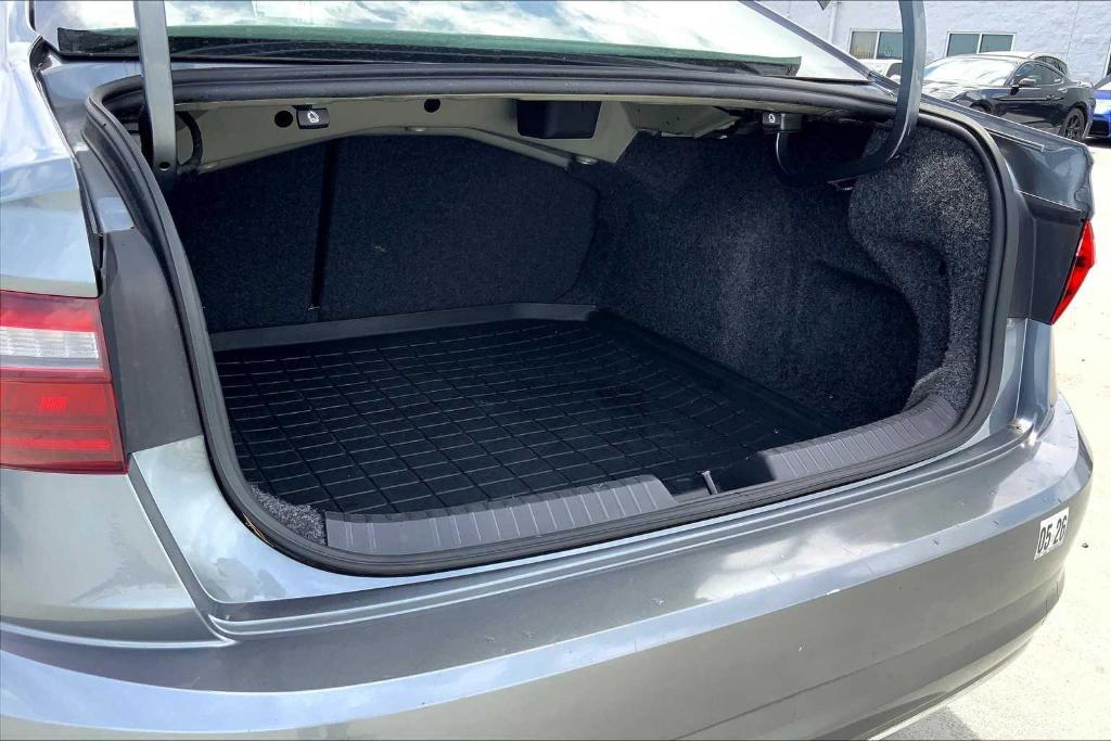 used 2021 Volkswagen Jetta car, priced at $15,926