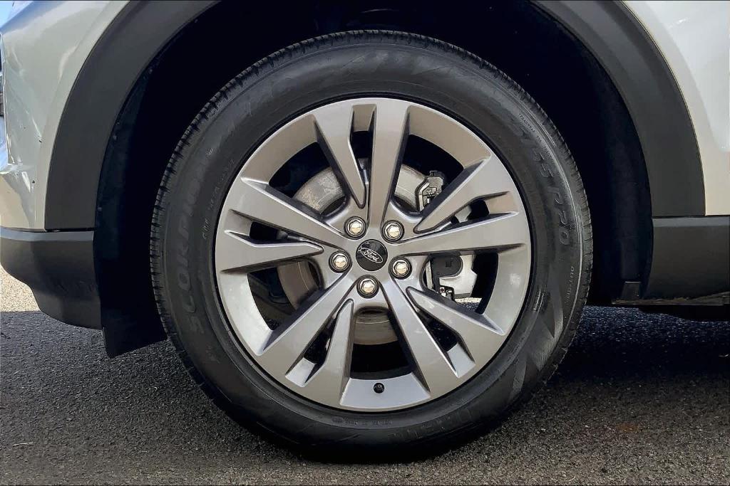 used 2022 Ford Explorer car, priced at $29,781