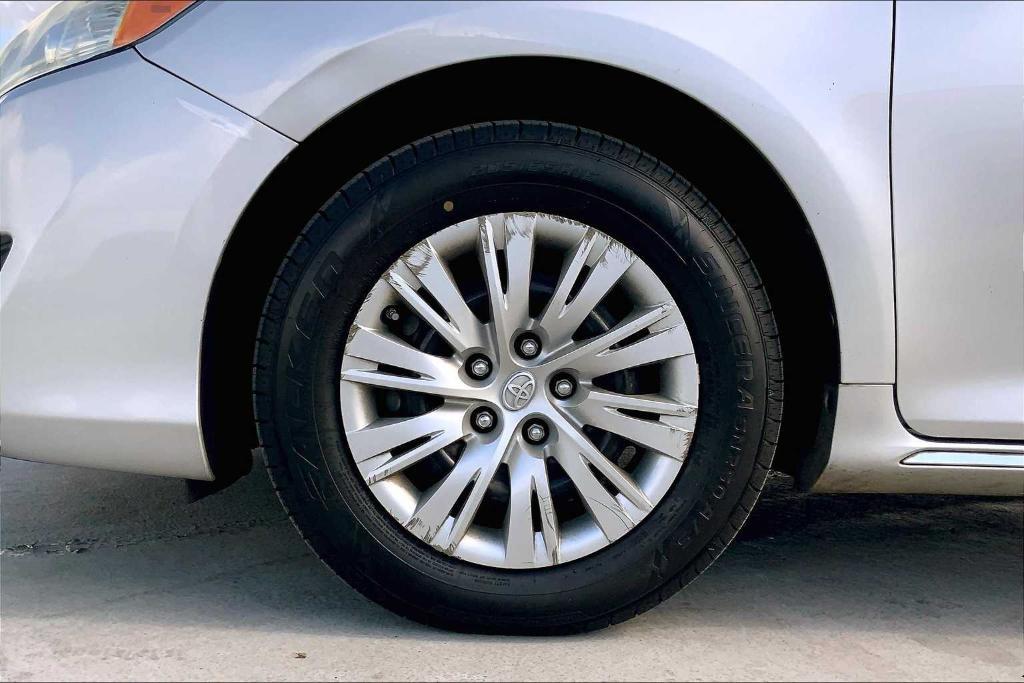 used 2012 Toyota Camry Hybrid car, priced at $12,761