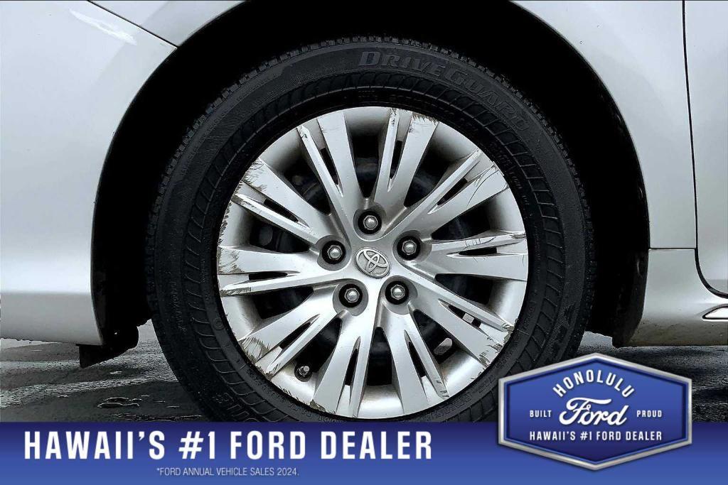 used 2012 Toyota Camry Hybrid car, priced at $13,346