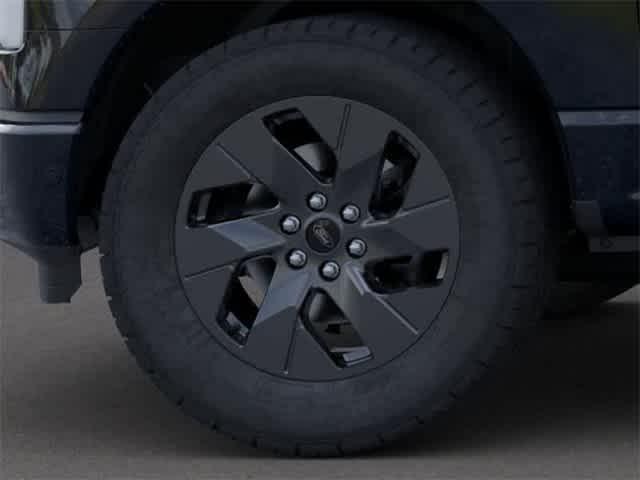 new 2023 Ford F-150 Lightning car