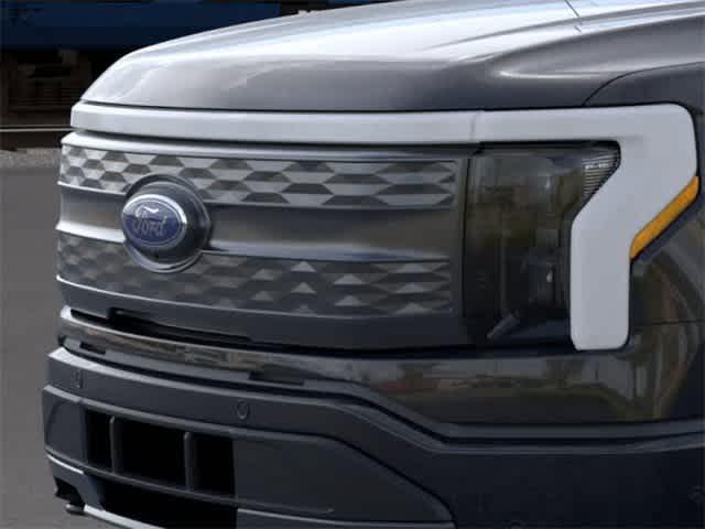 new 2023 Ford F-150 Lightning car