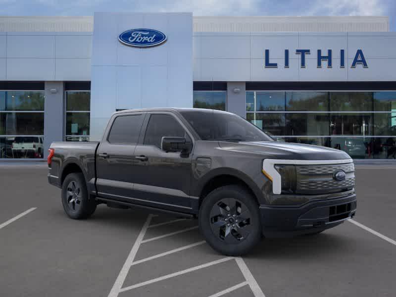 new 2023 Ford F-150 Lightning car