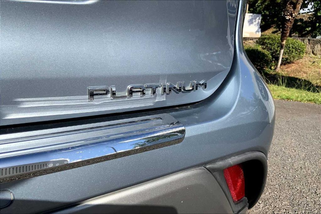 used 2023 Toyota Highlander Hybrid car, priced at $46,611