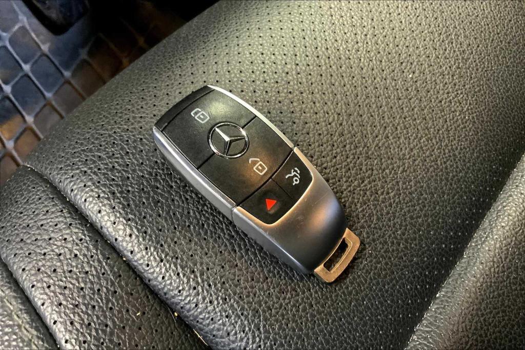 used 2020 Mercedes-Benz GLE 450 car, priced at $35,850