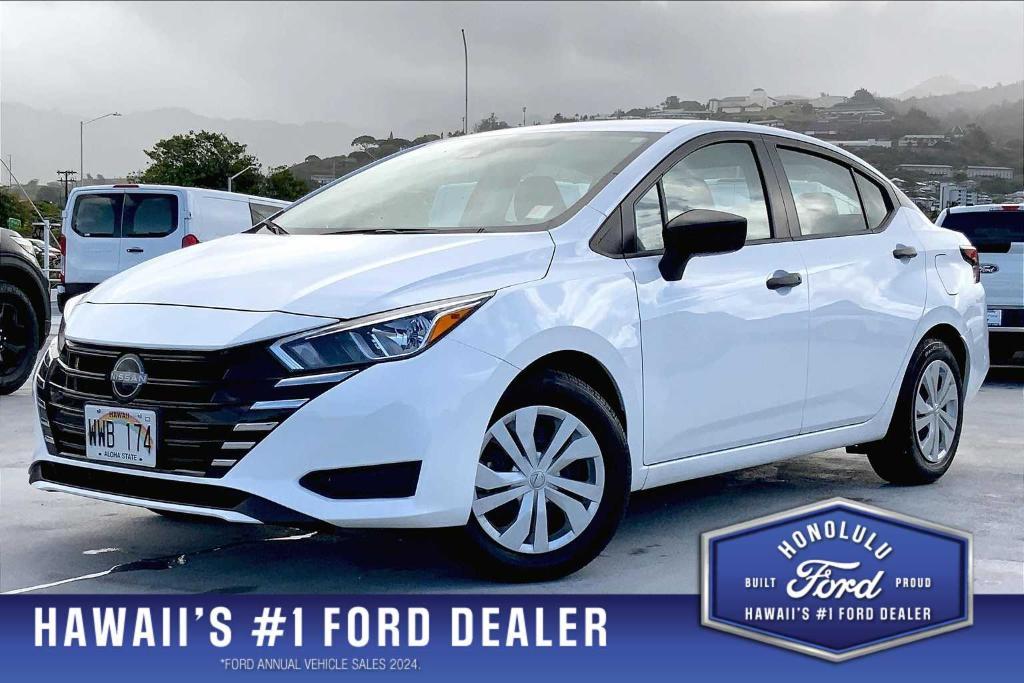 used 2023 Nissan Versa car