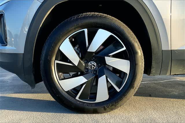 used 2024 Volkswagen Atlas Cross Sport car, priced at $37,170