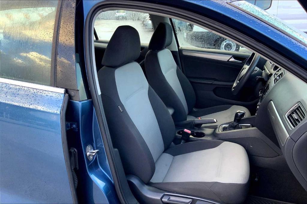 used 2017 Volkswagen Jetta car, priced at $13,236